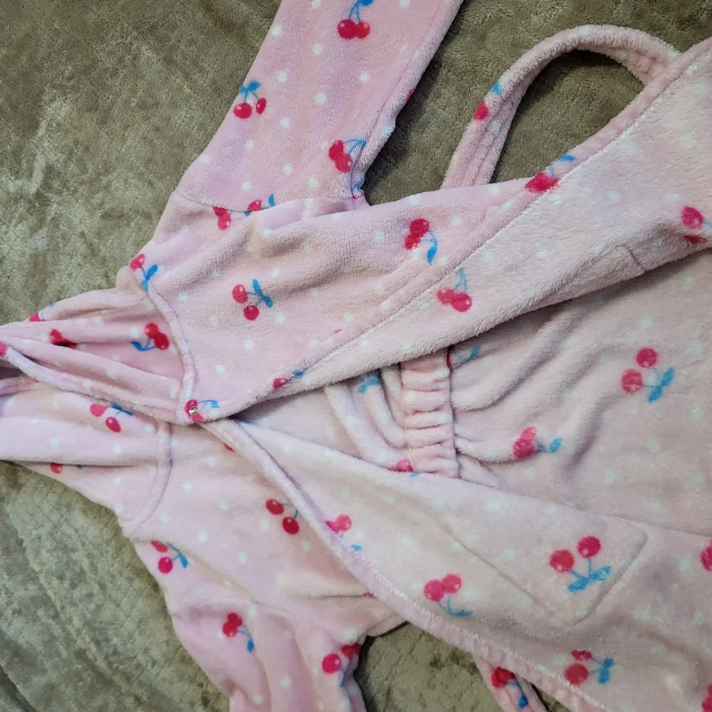 Soft Plush Hooded Robe Sleepwear for Girls‎ Cherry